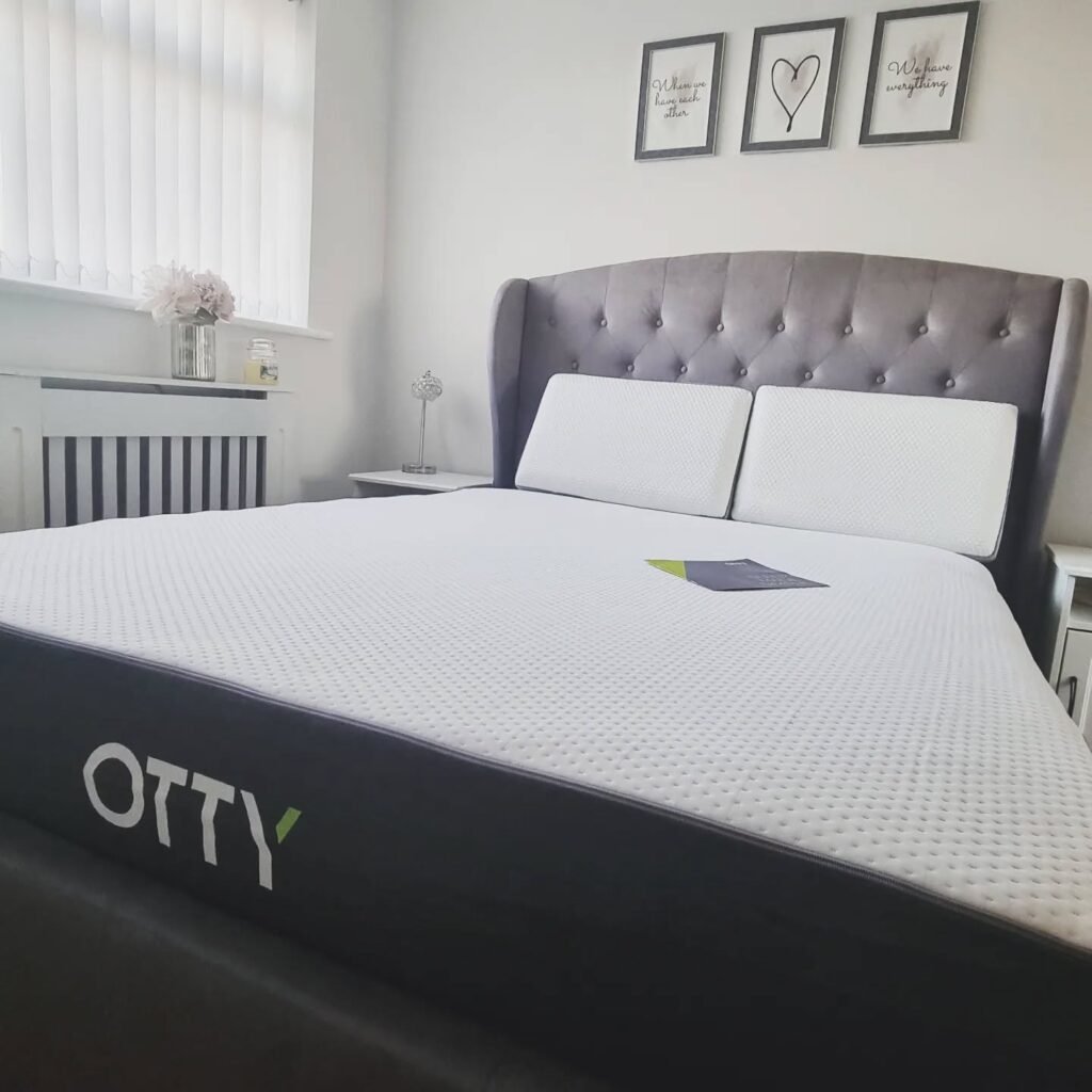 otty original hybrid mattress for under 20 stone man uk